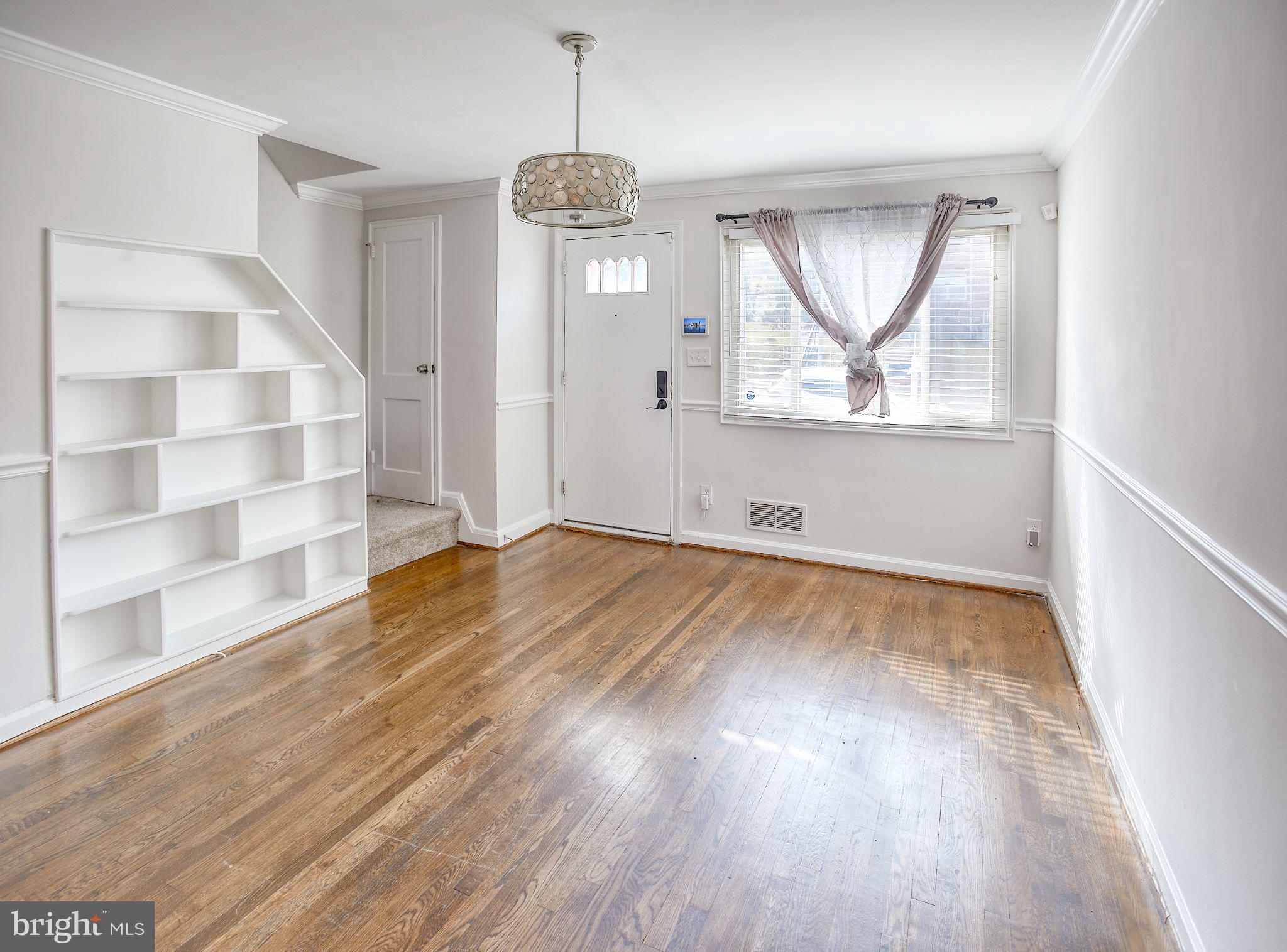 WEST HILLS - Residential