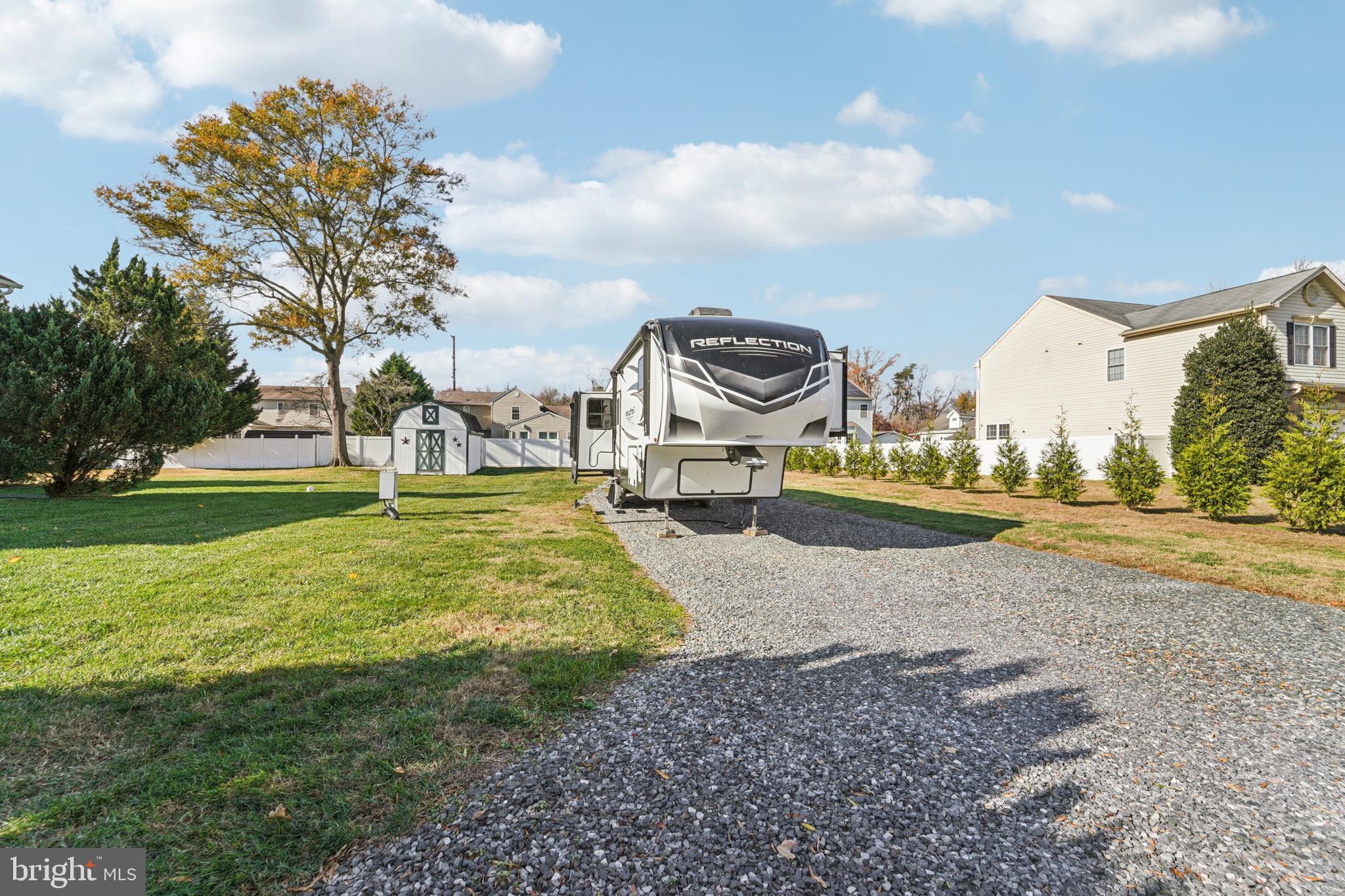 GRANDE VIEW PARK - Residential