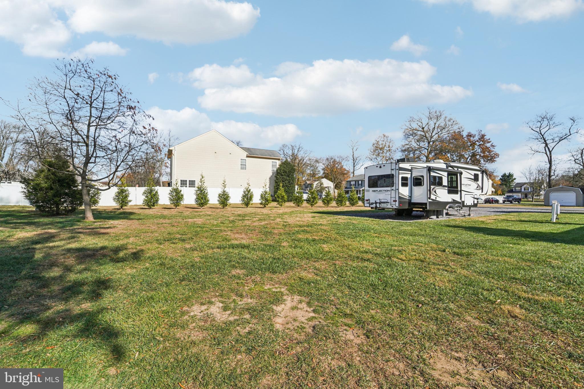 GRANDE VIEW PARK - Residential