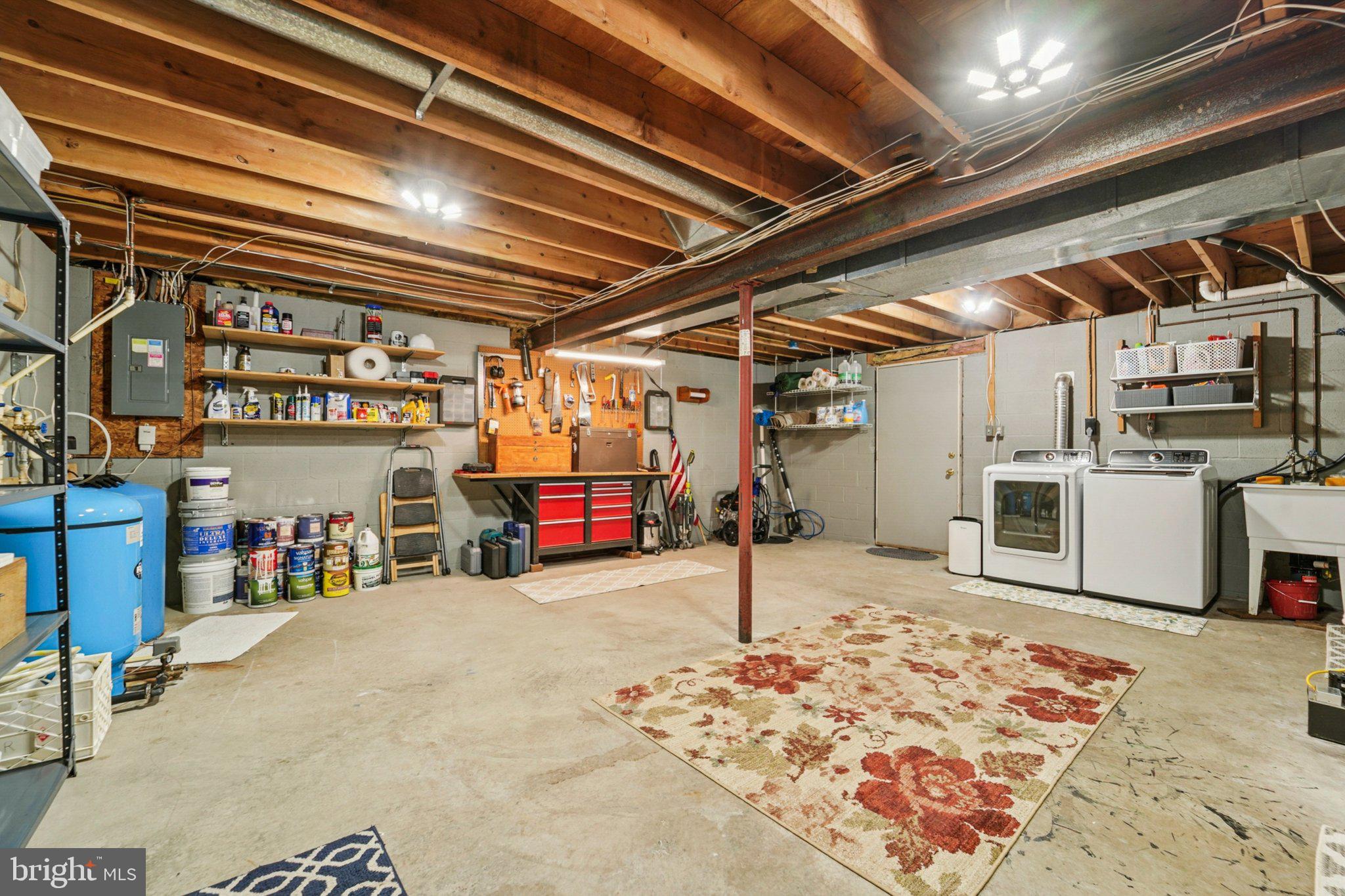 GRANDE VIEW PARK - Residential