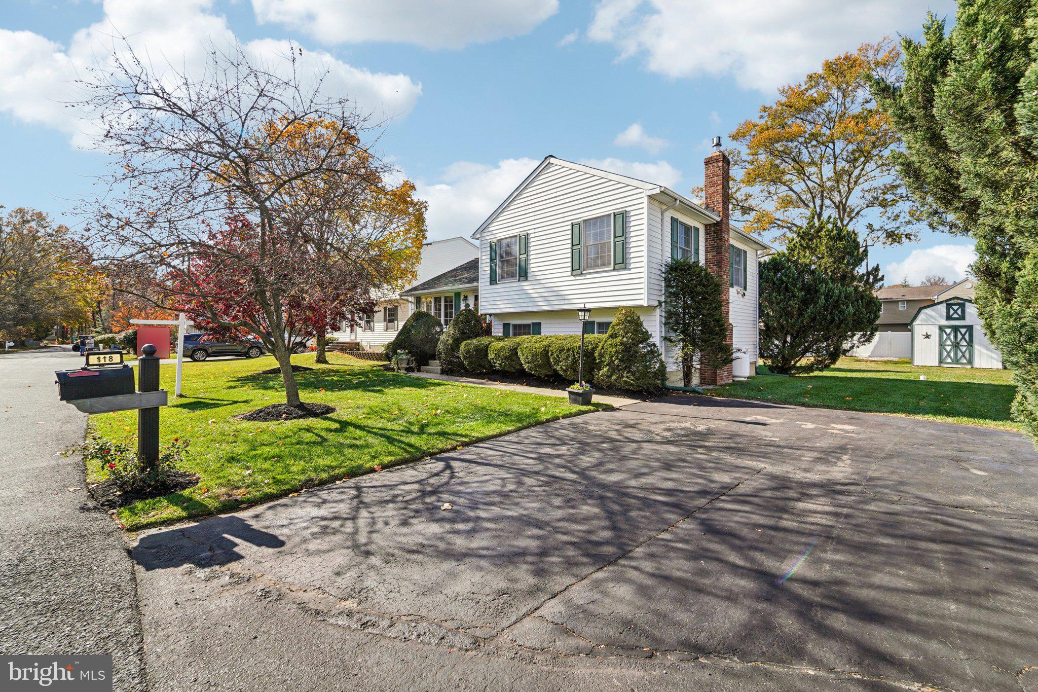 GRANDE VIEW PARK - Residential