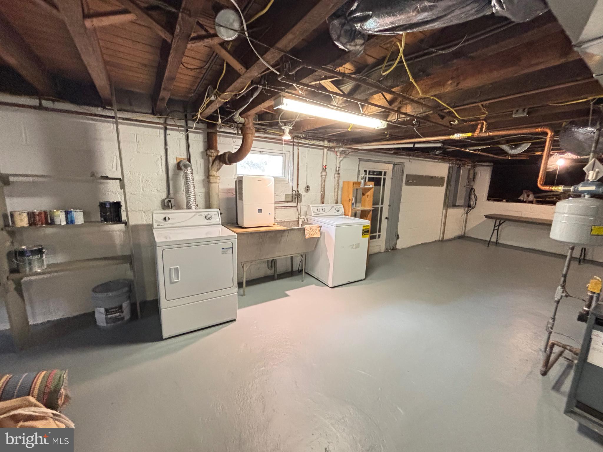 ARLINGHAM - Residential Lease