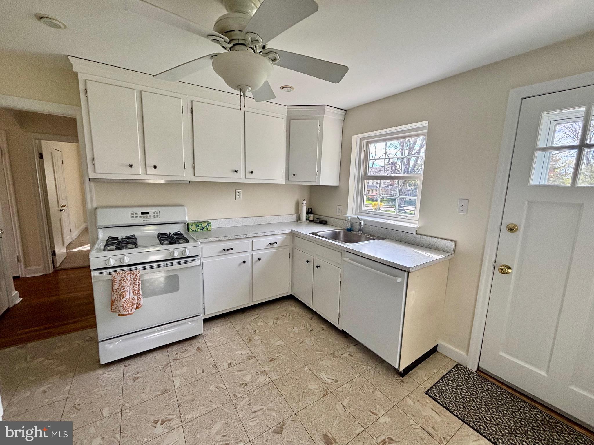 ARLINGHAM - Residential Lease