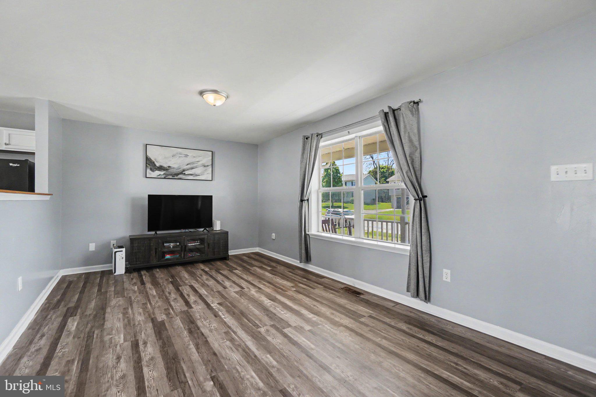 NORTH MIDDLE SPRING ESTATES - Residential