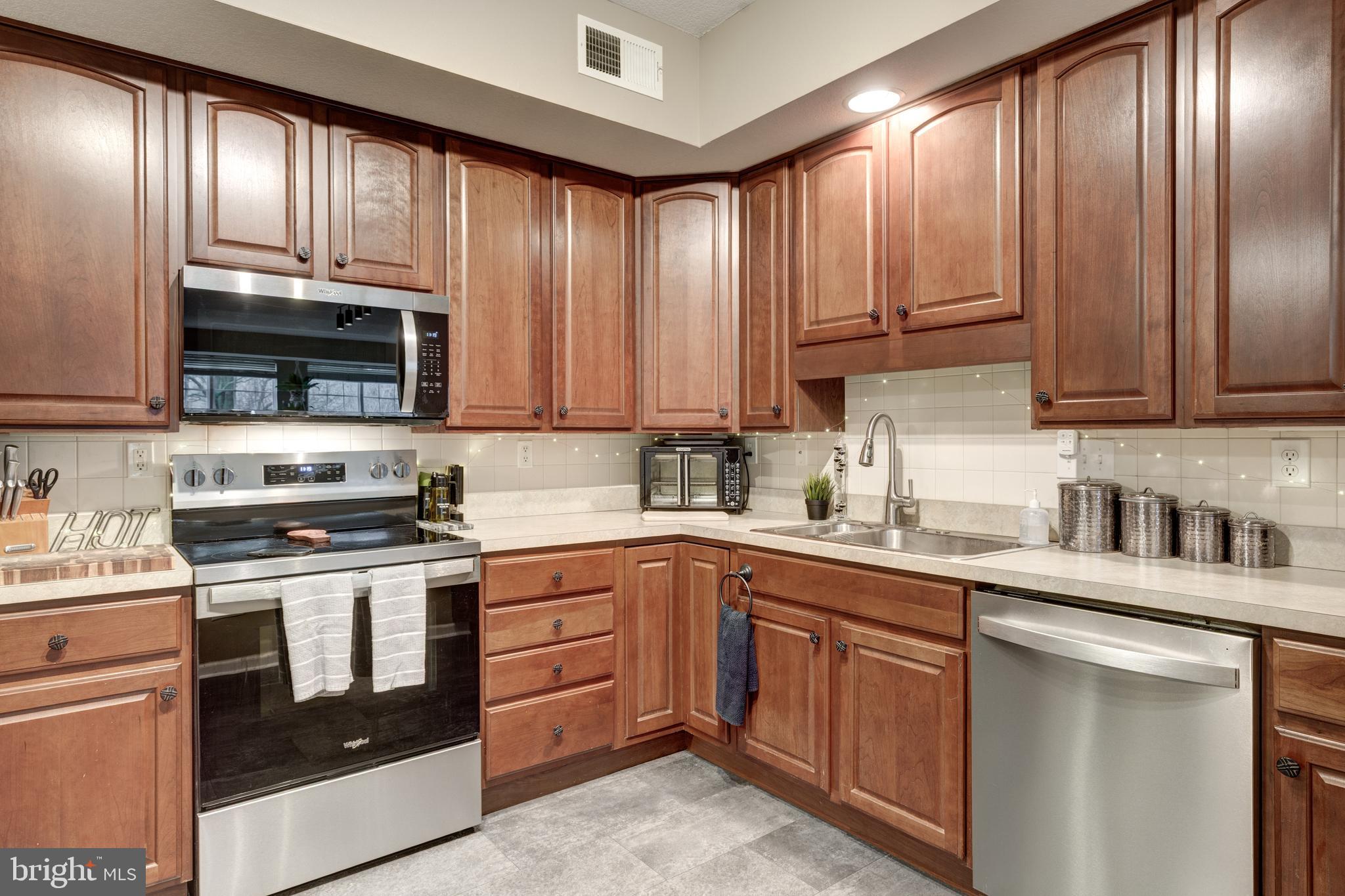 VILLAS AT BAILEY SPRINGS - Residential