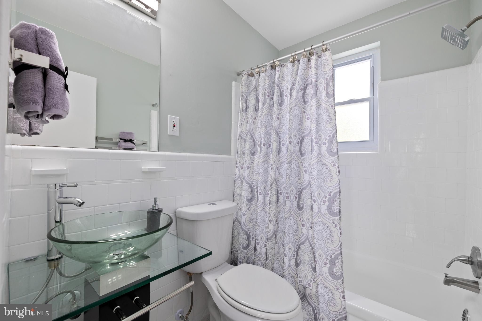 WOOD MANOR - Residential