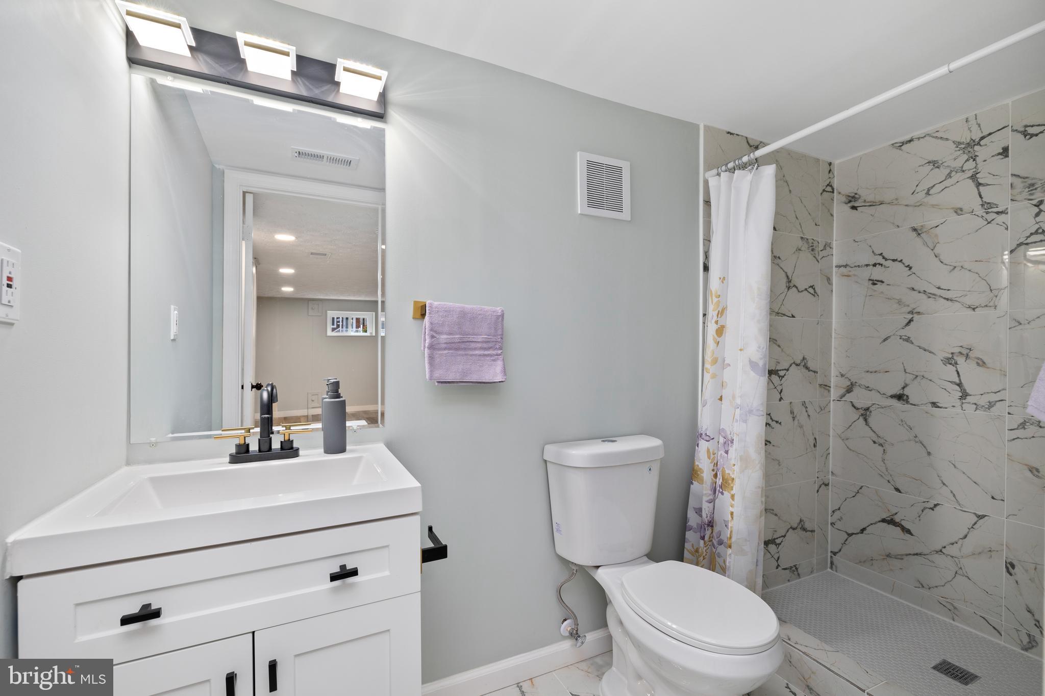 WOOD MANOR - Residential