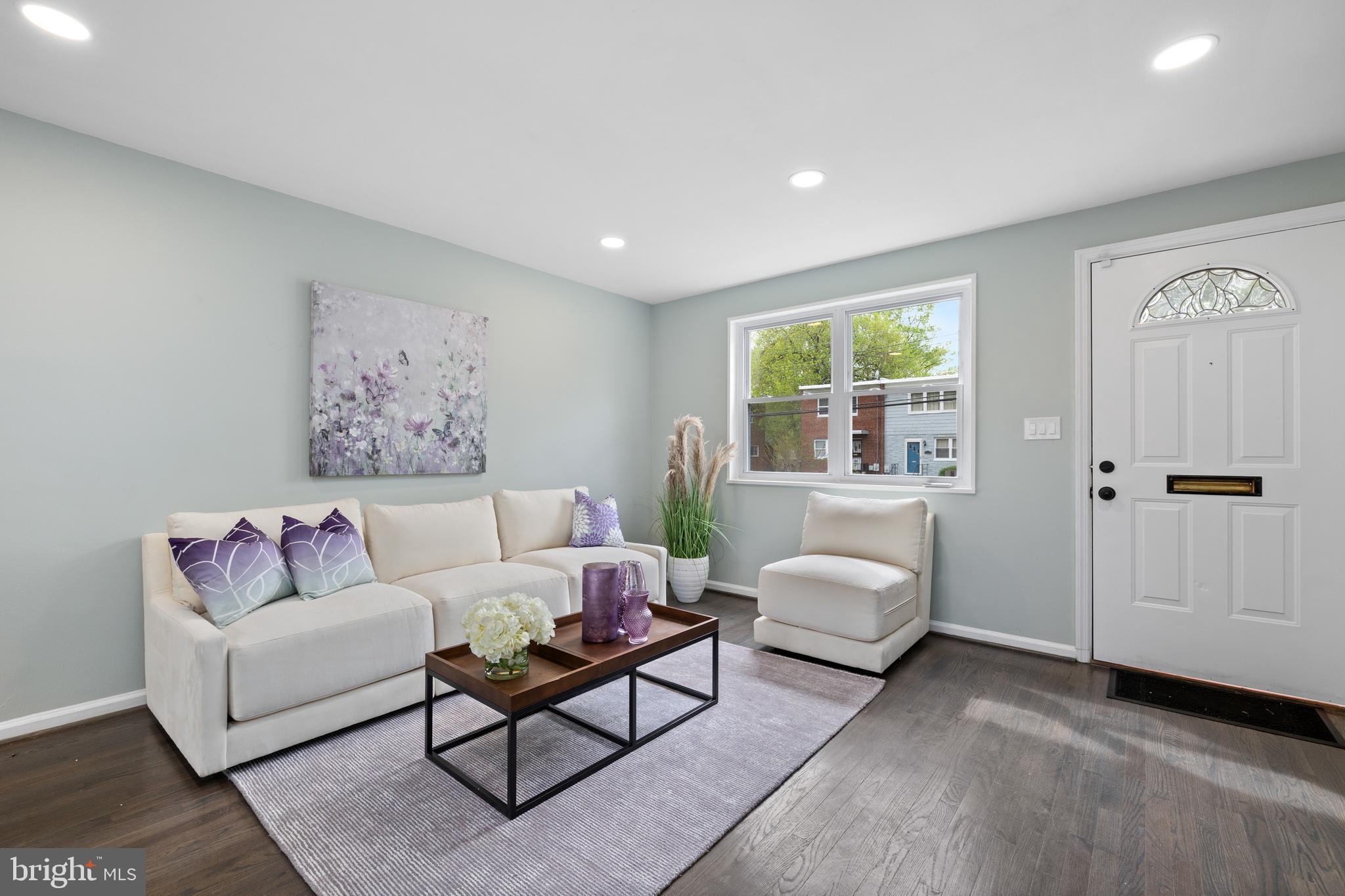 WOOD MANOR - Residential