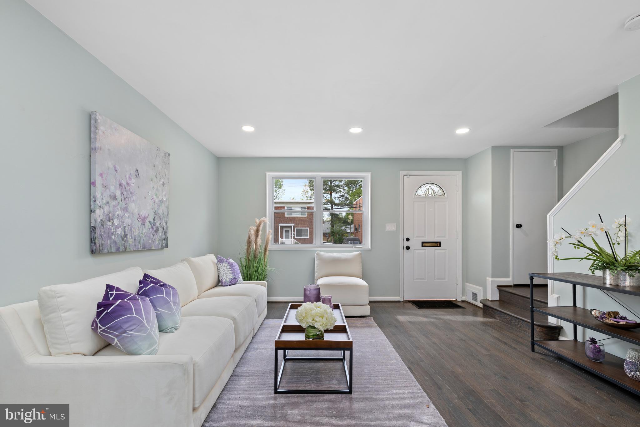 WOOD MANOR - Residential