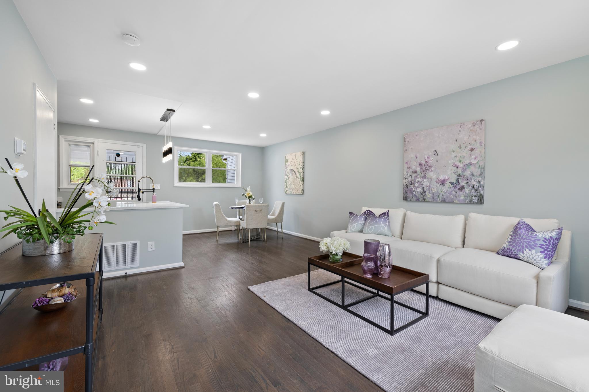 WOOD MANOR - Residential