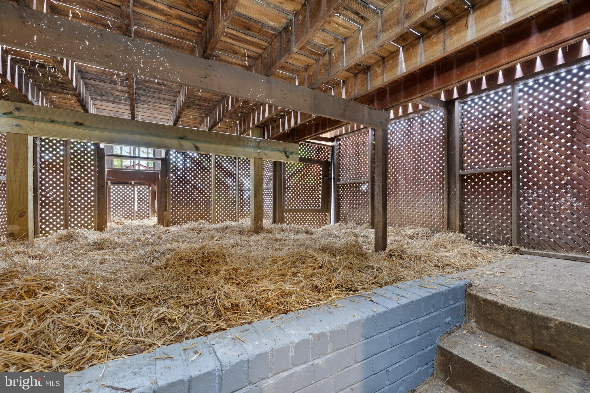 WOOD MANOR - Residential