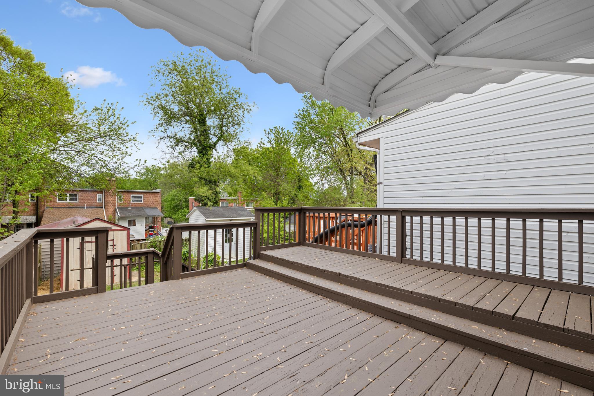 WOOD MANOR - Residential