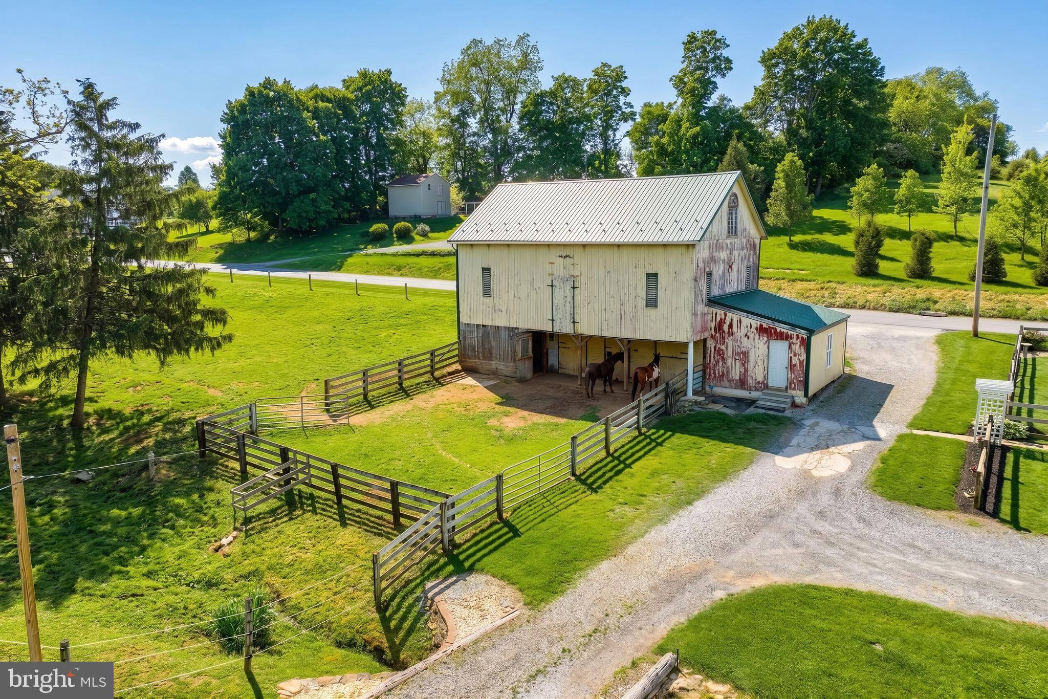 1425 SUNNYSIDE ROAD