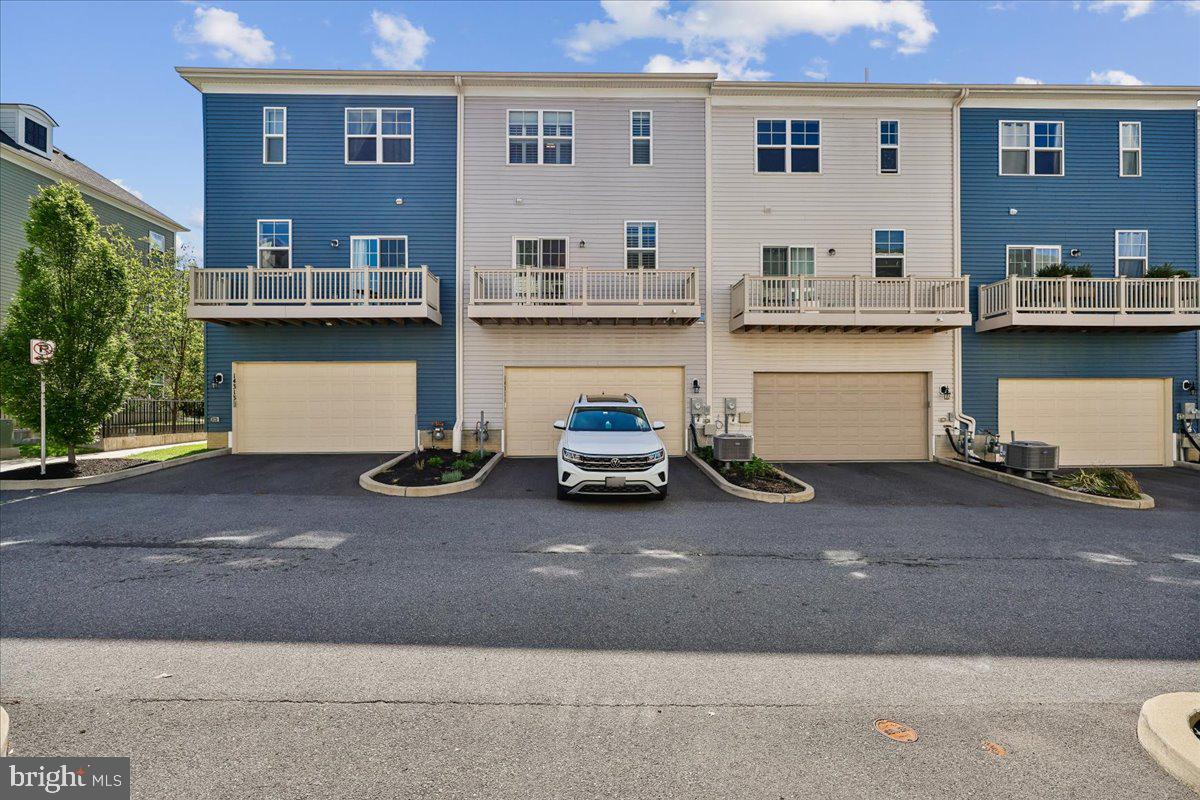 14311 SUMMIT VIEW LANE