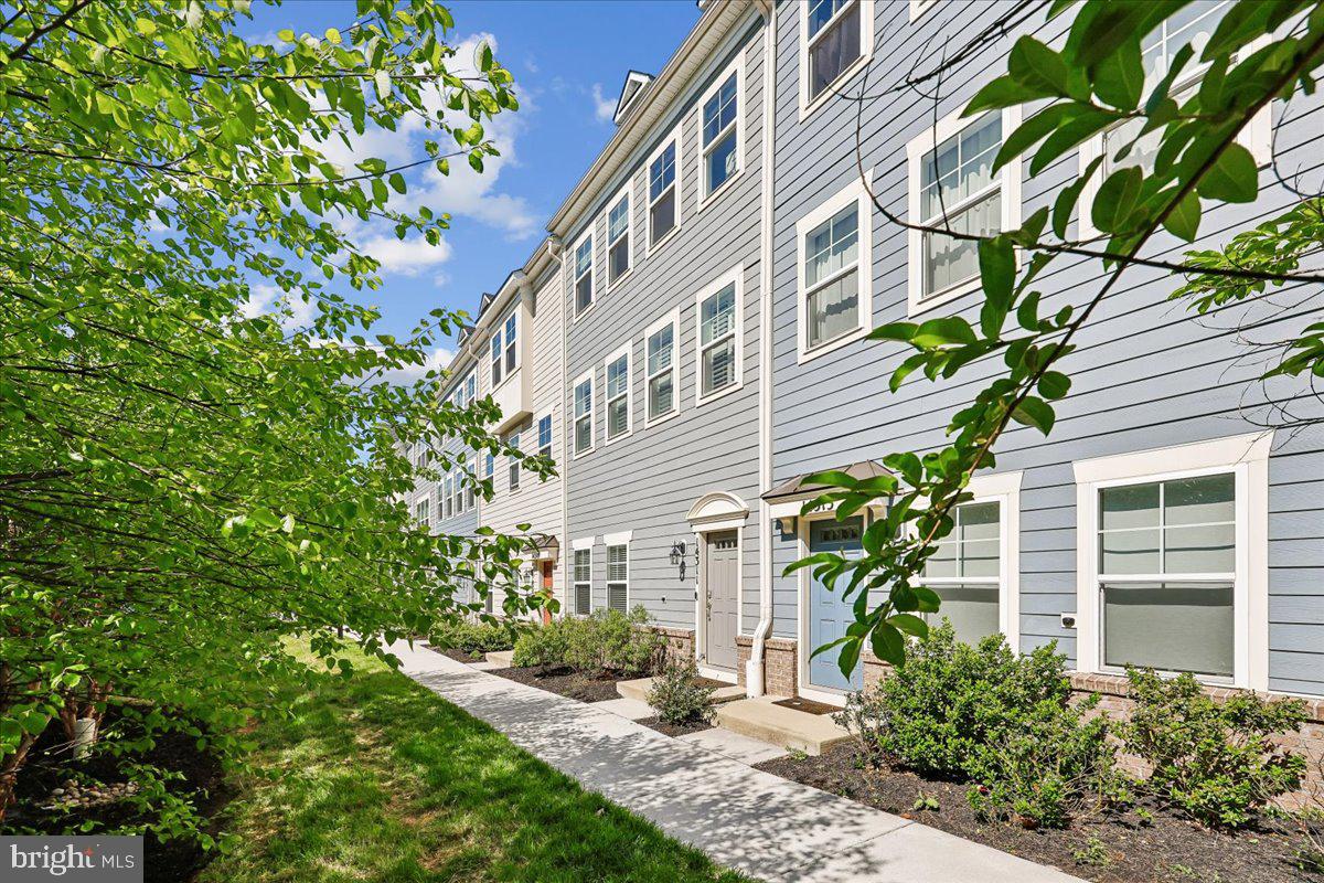 14311 SUMMIT VIEW LANE