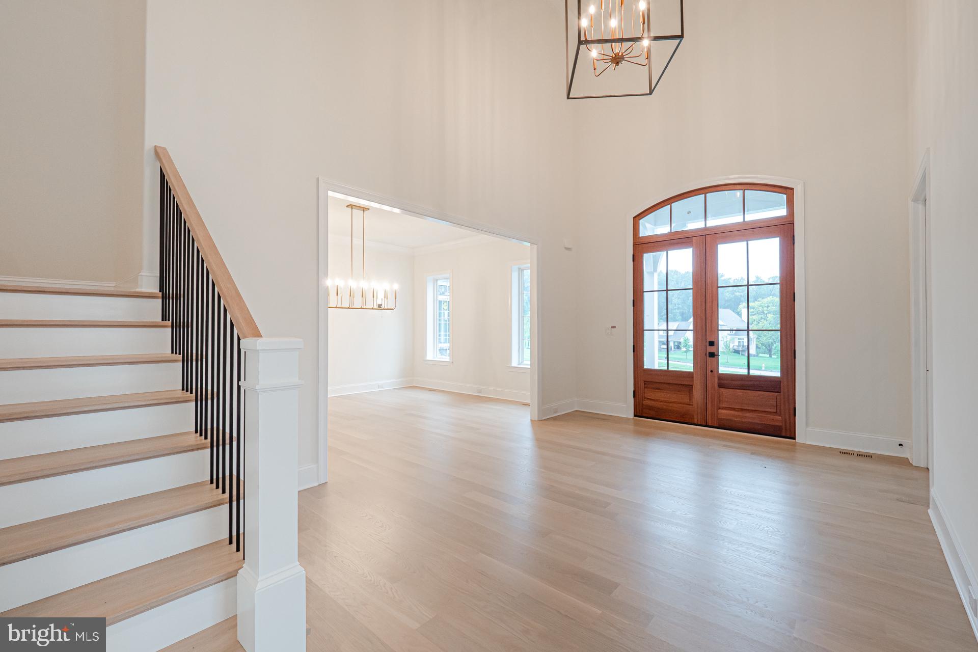 1339 CAROLANNES WAY NL