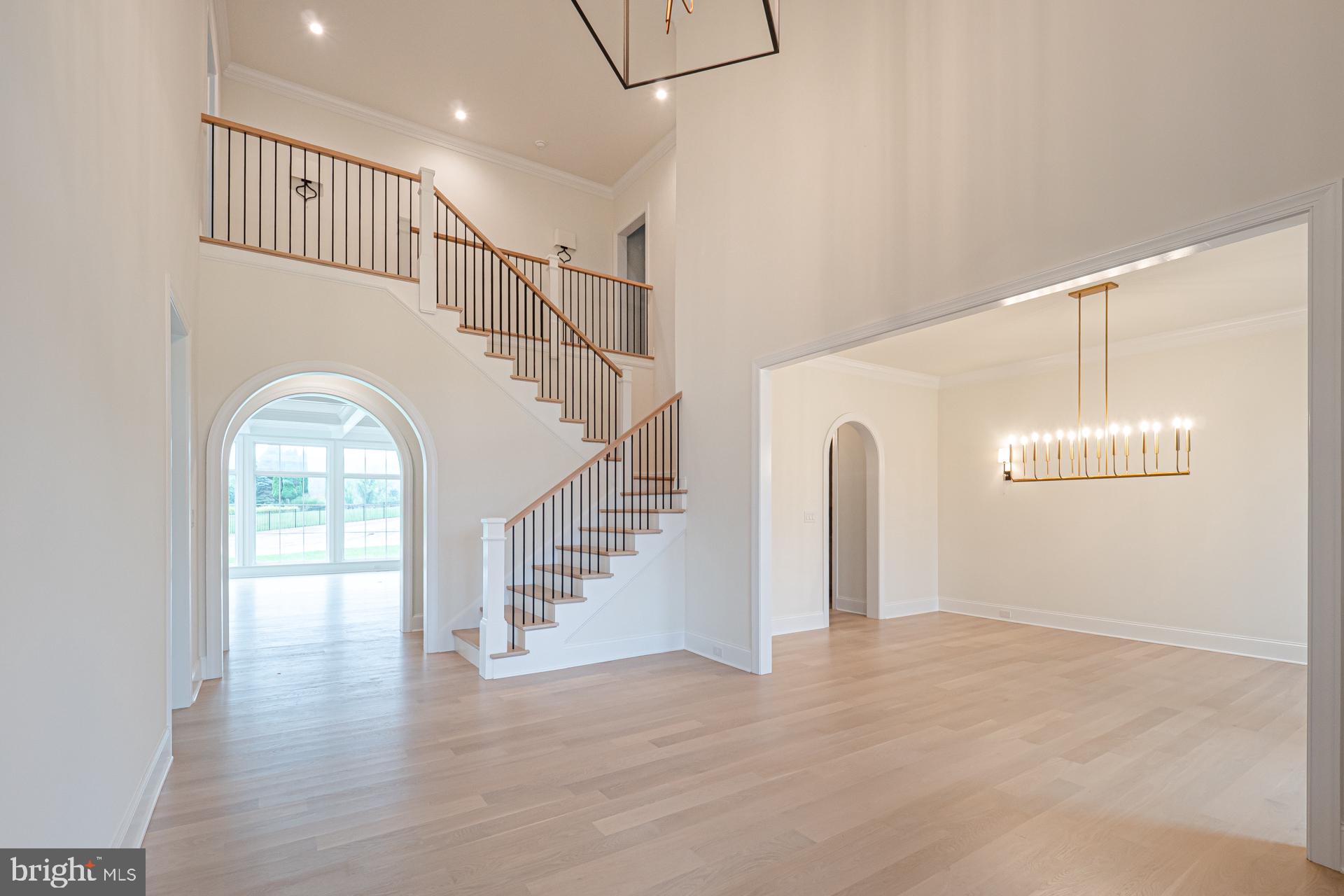 1339 CAROLANNES WAY NL