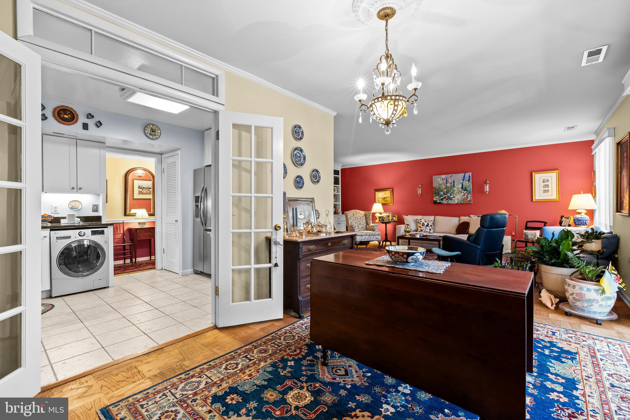 DUNN'S GROVE - Residential