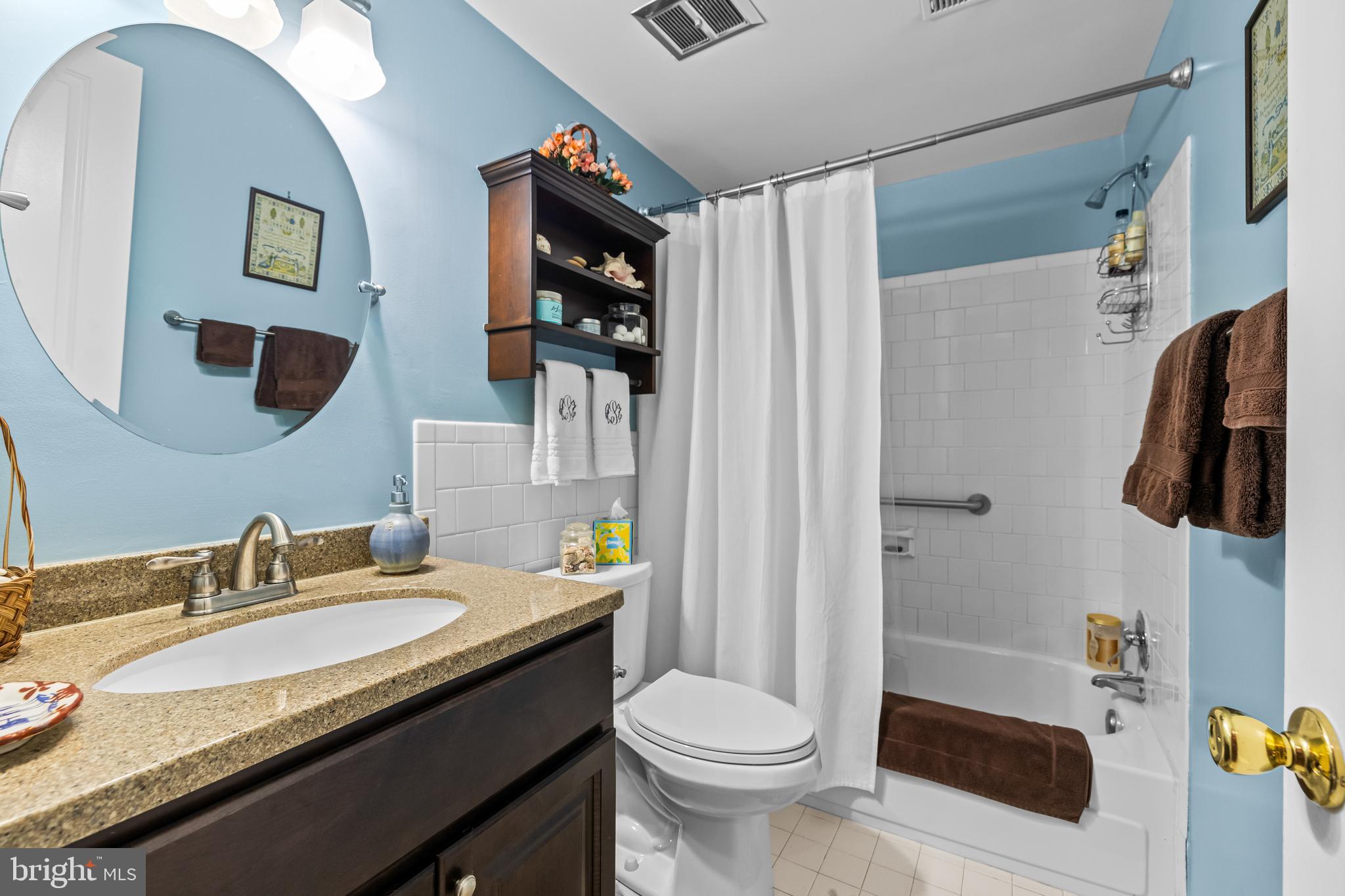 DUNN'S GROVE - Residential