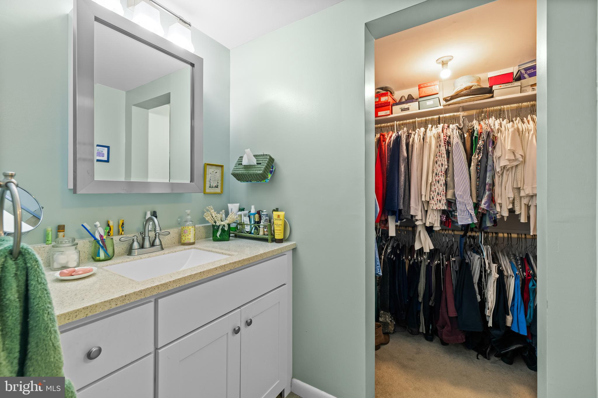 DUNN'S GROVE - Residential