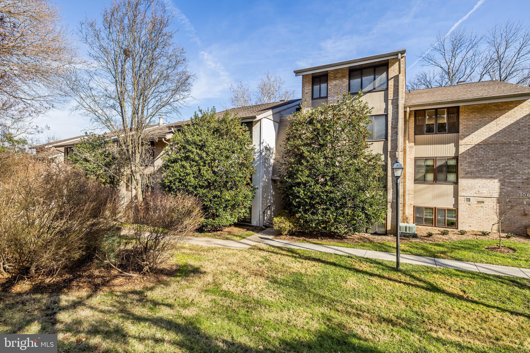 DUNN'S GROVE - Residential