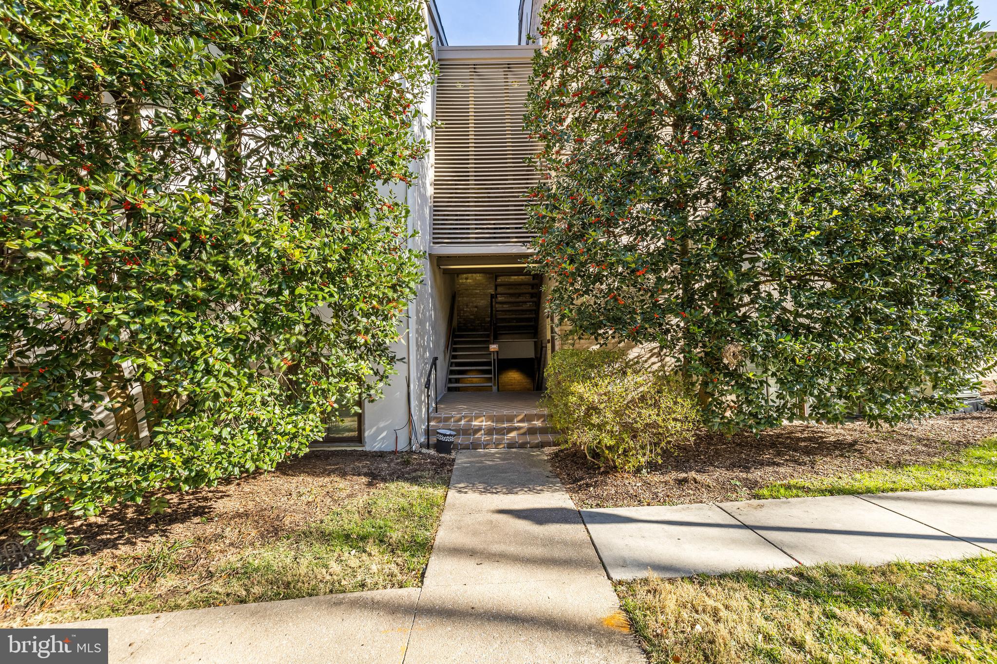 DUNN'S GROVE - Residential