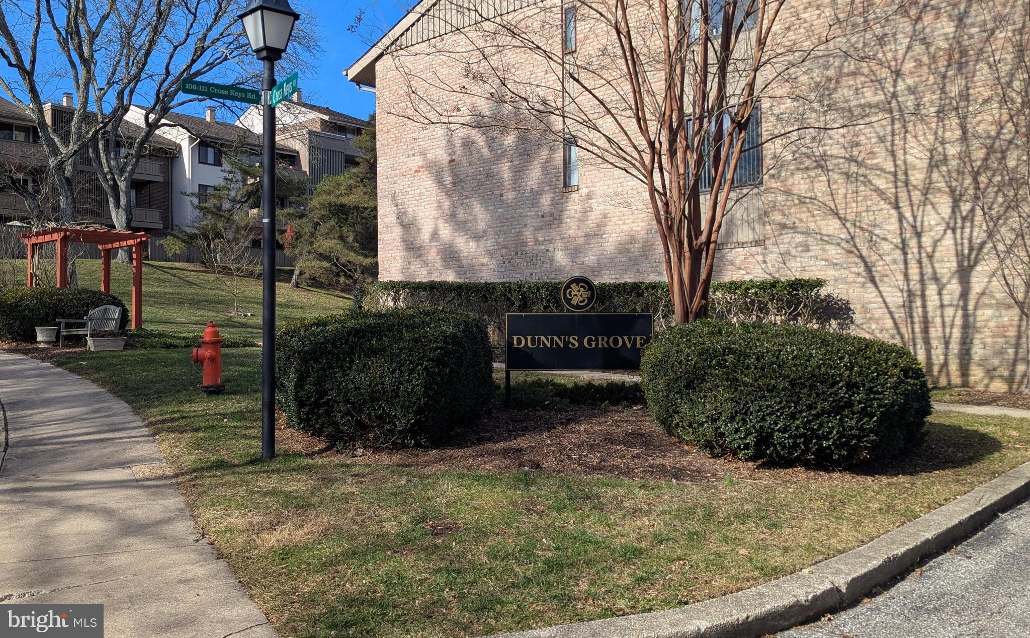 DUNN'S GROVE - Residential