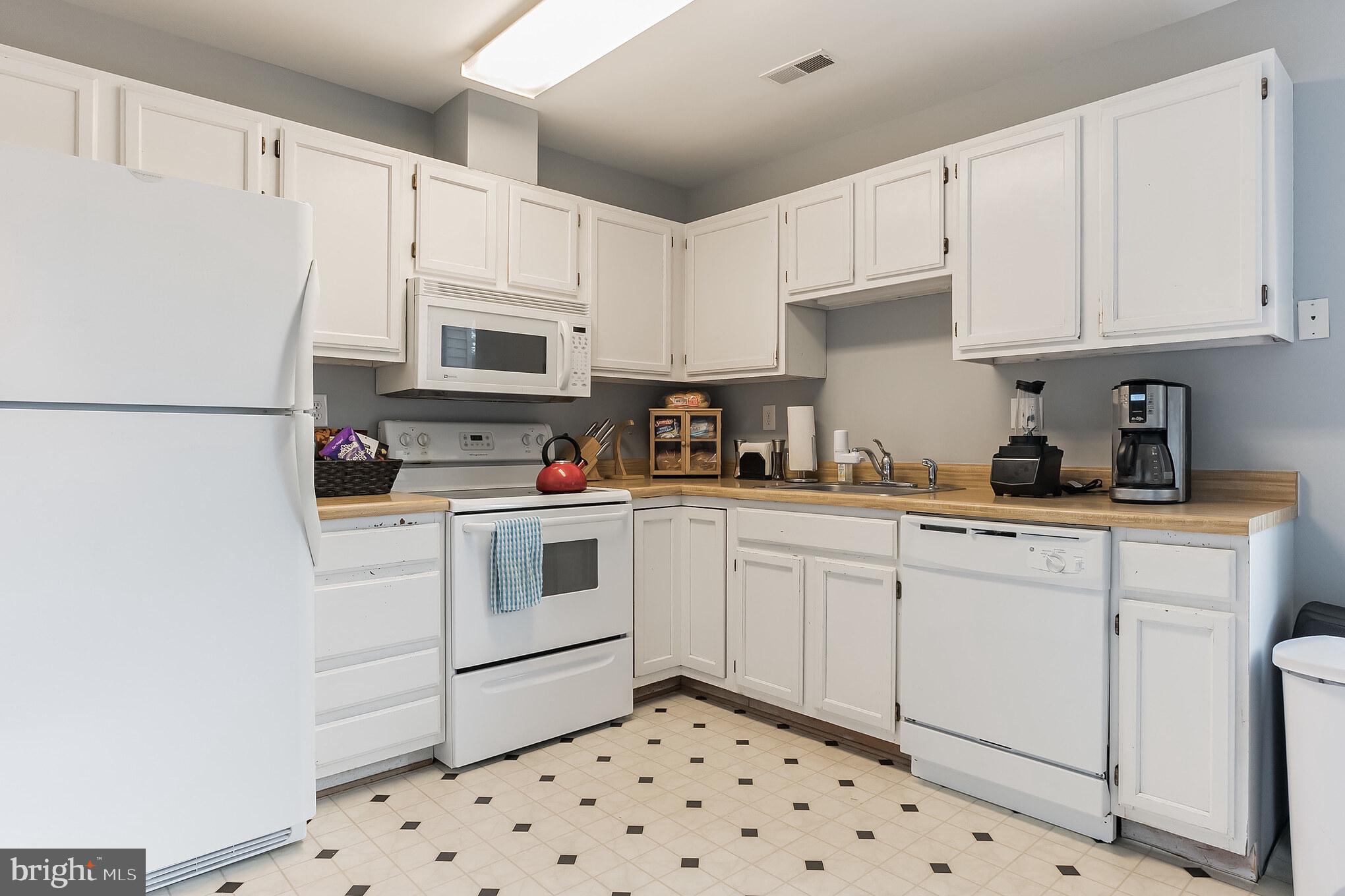 ACTON VILLAGE - Residential