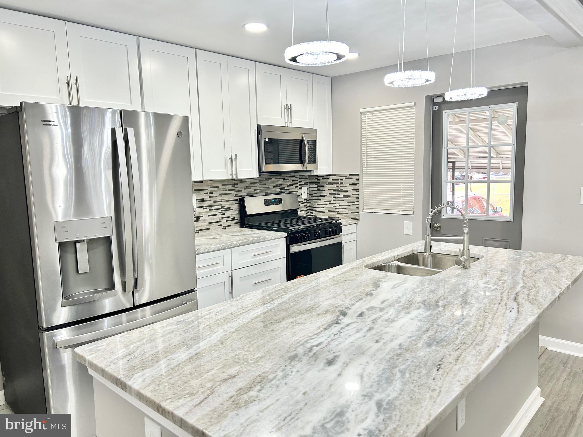 WOODBOURNE HEIGHTS - Residential