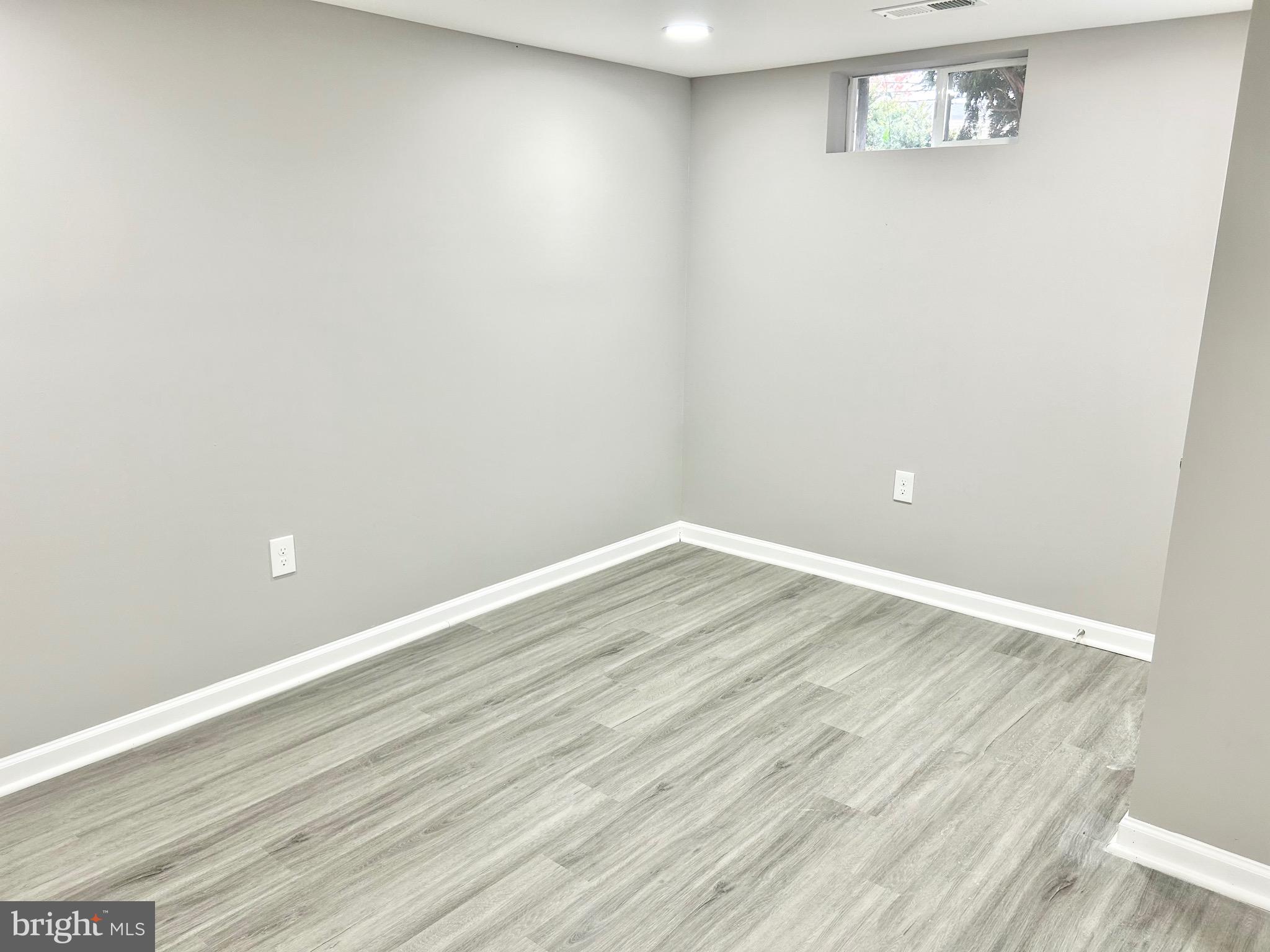 WOODBOURNE HEIGHTS - Residential