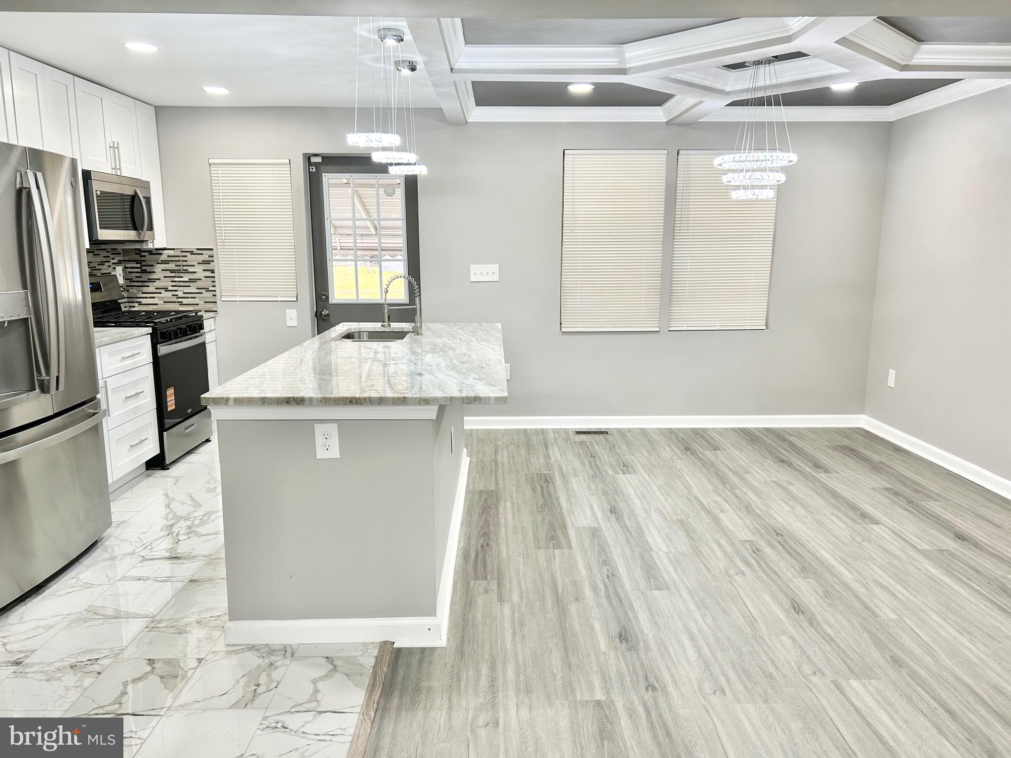 WOODBOURNE HEIGHTS - Residential