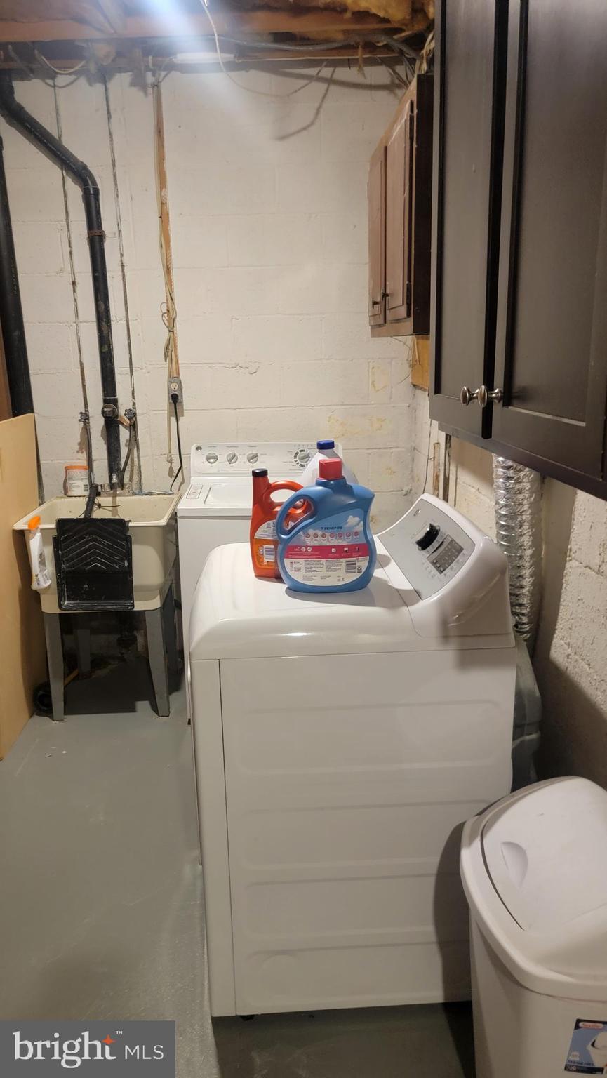 KIMBERLY WOODS VILLAGE - Residential