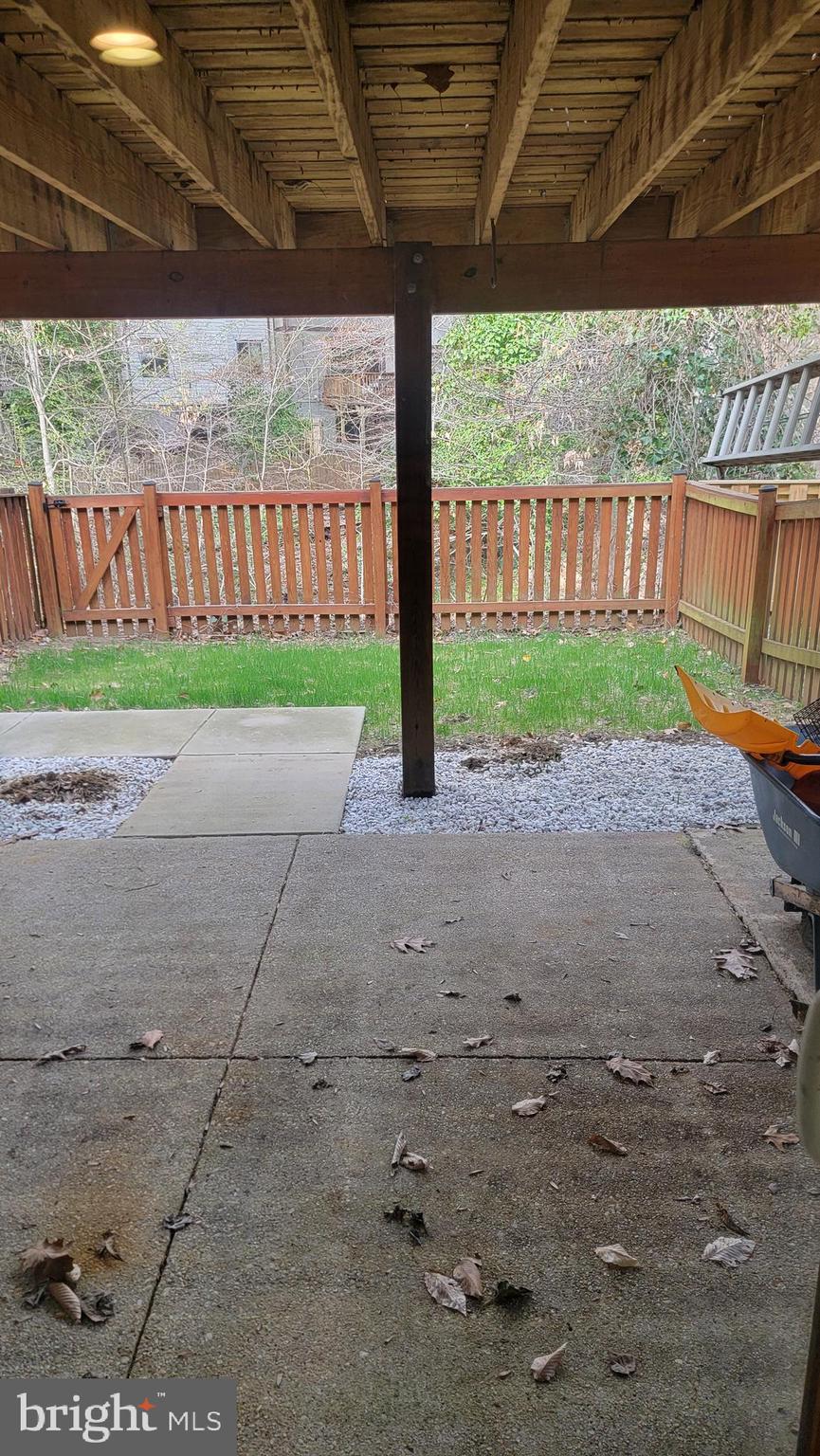 KIMBERLY WOODS VILLAGE - Residential