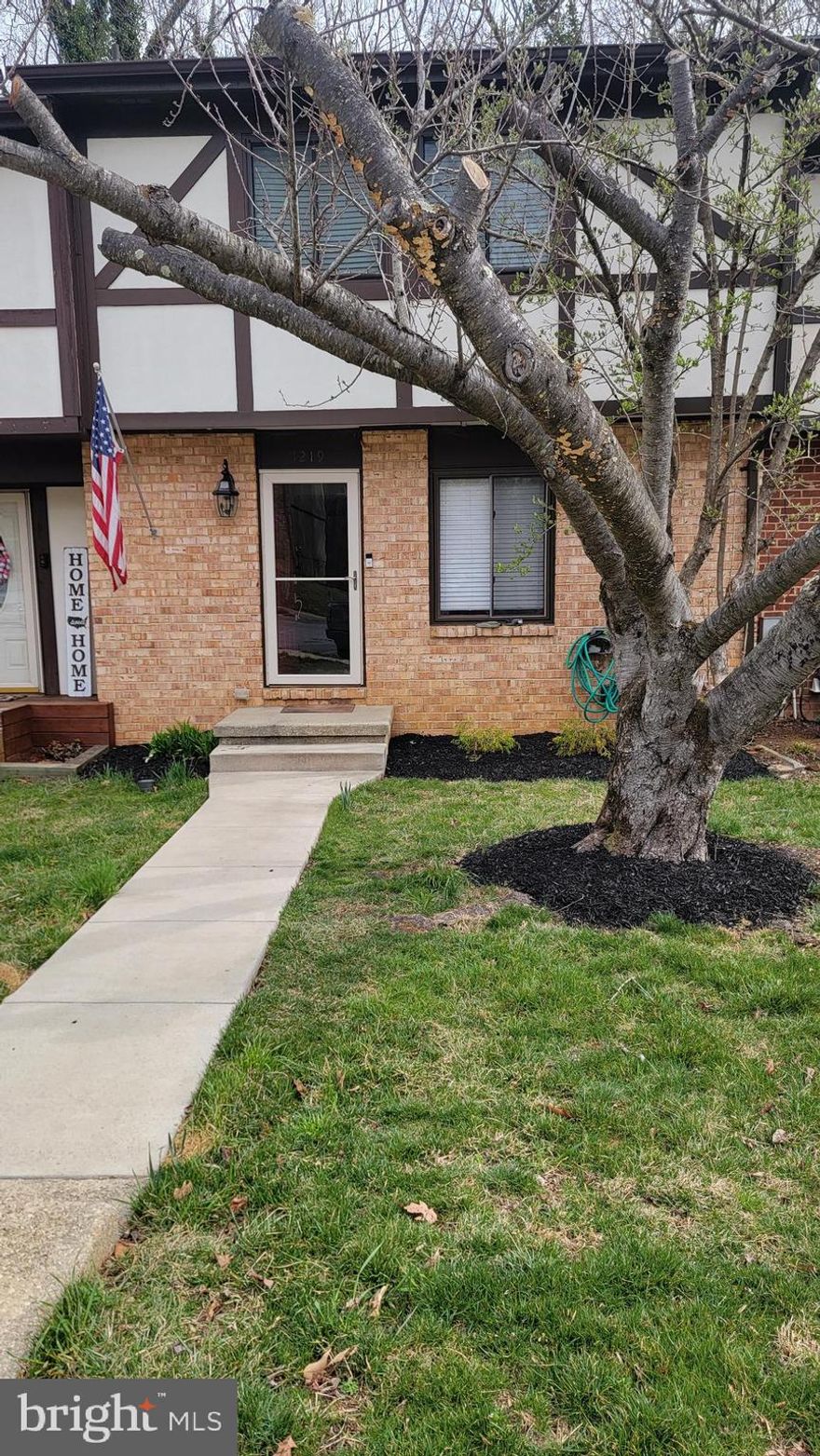 3 bed, 3& 1/2 bath updated TH, finished basement, deck on back, 3yr old roof