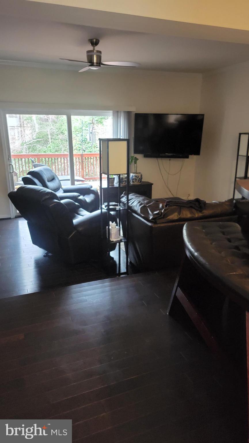 KIMBERLY WOODS VILLAGE - Residential