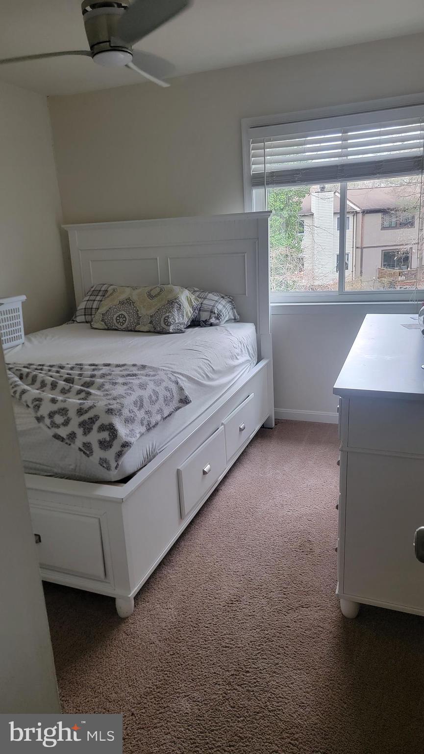 KIMBERLY WOODS VILLAGE - Residential