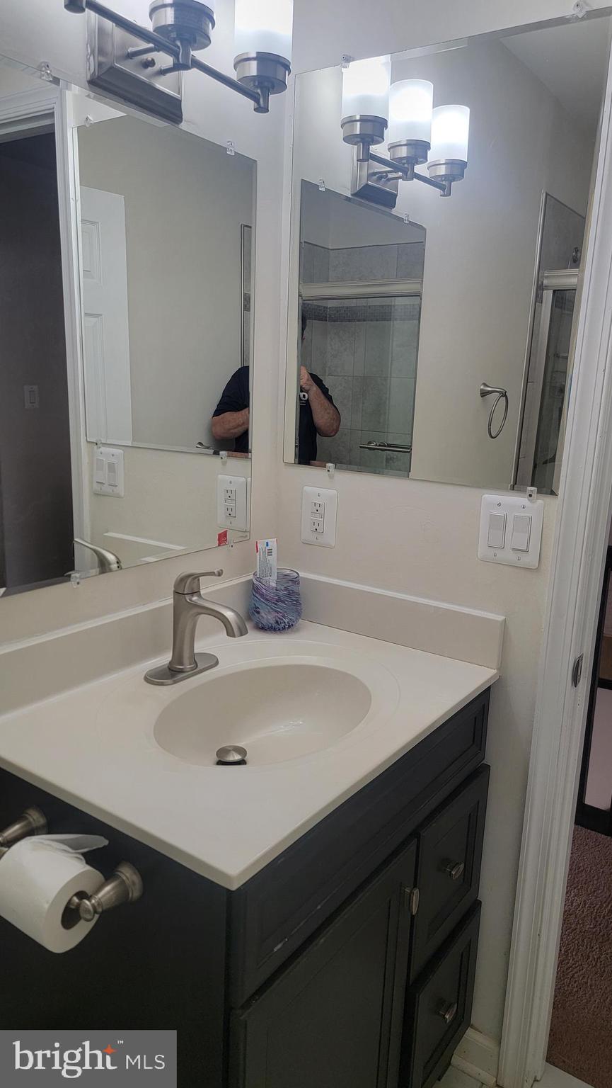 KIMBERLY WOODS VILLAGE - Residential