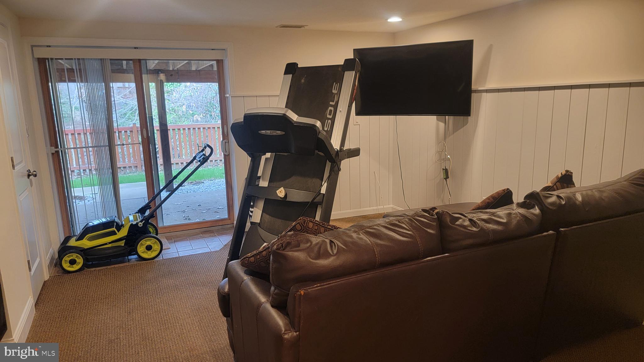 KIMBERLY WOODS VILLAGE - Residential