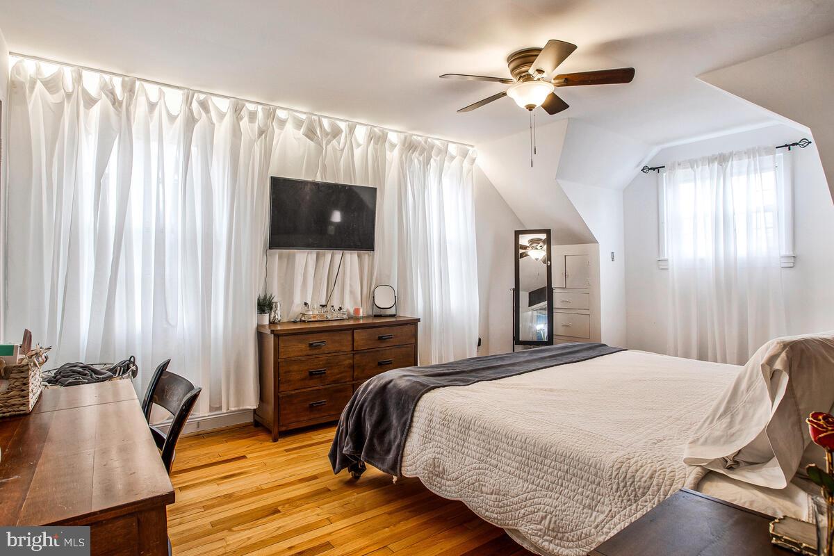 HOMEWOOD - Residential