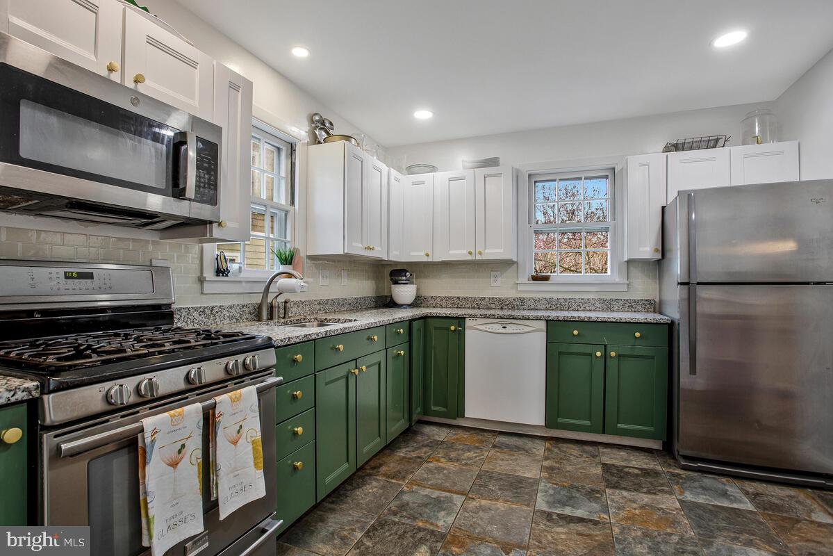 HOMEWOOD - Residential