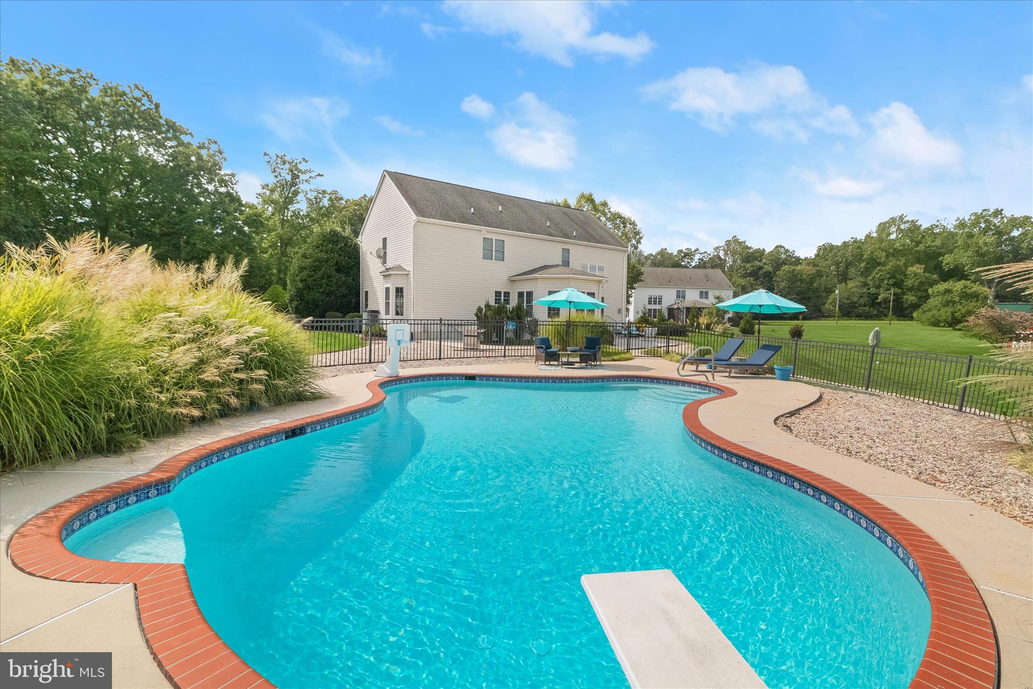 HAY MEADOW OVERLOOK - Residential
