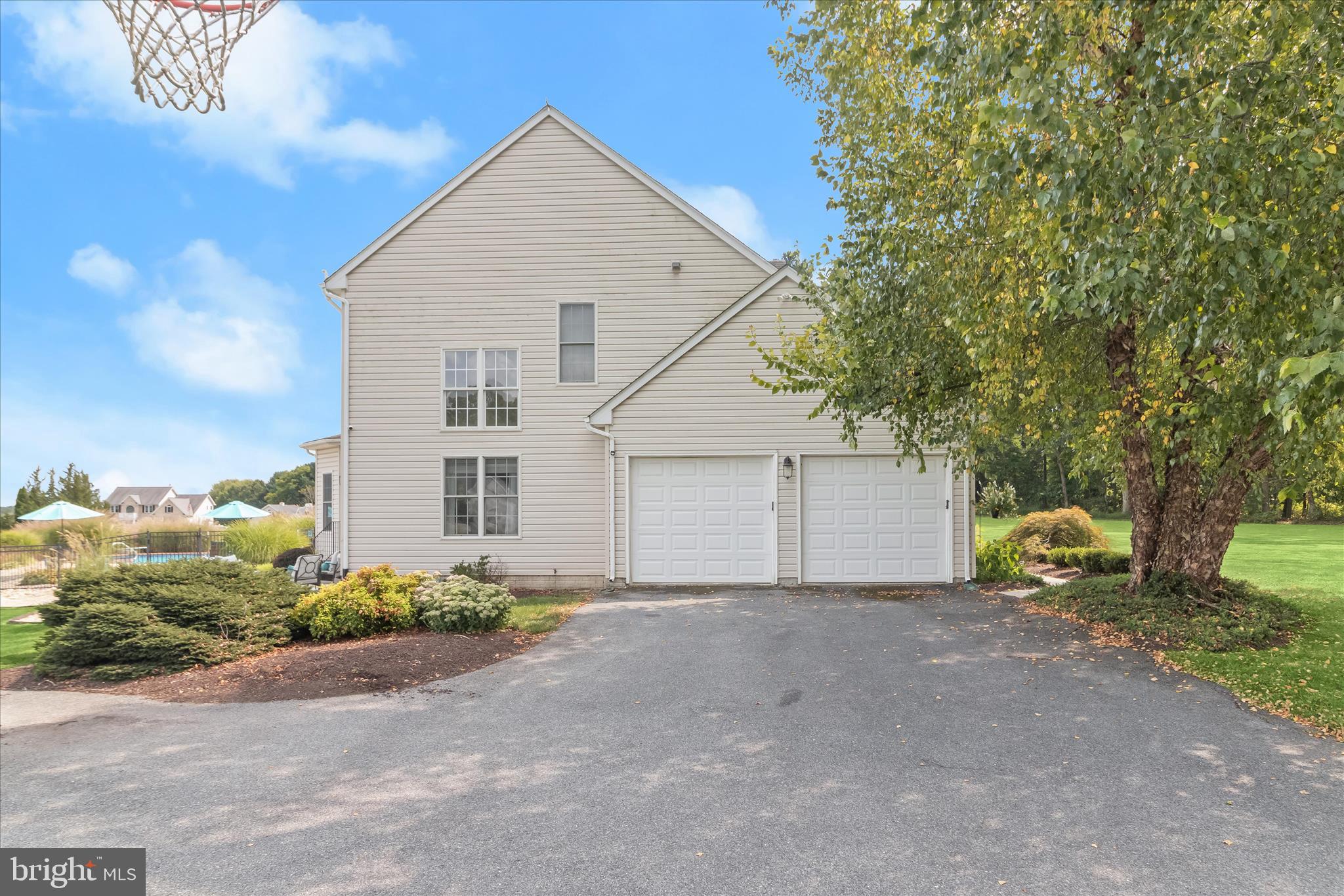 HAY MEADOW OVERLOOK - Residential