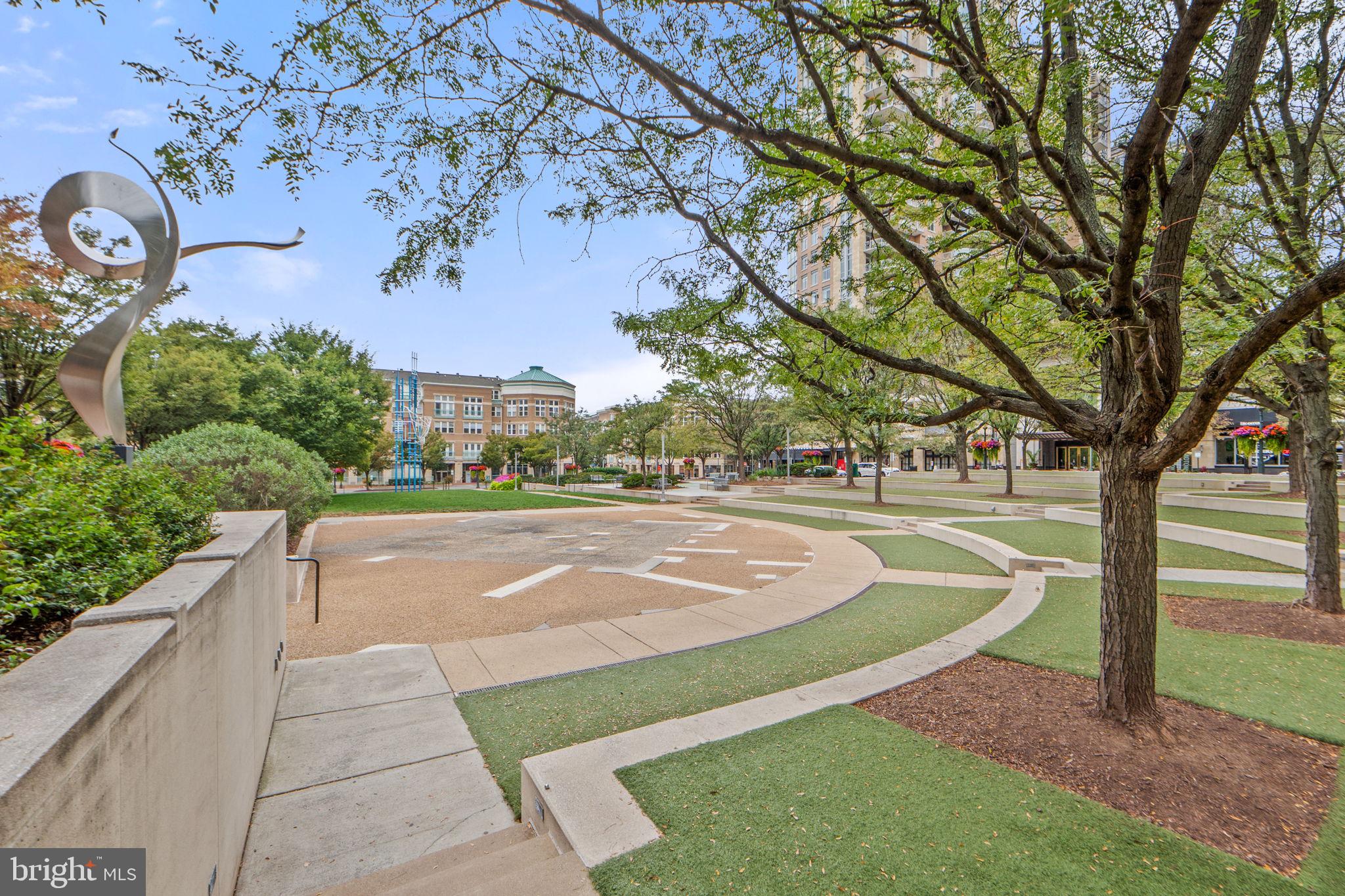 SAVOY AT RESTON TOWN CENTER - Residential