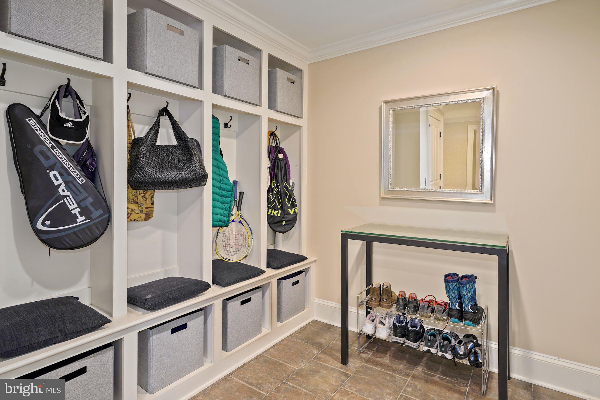 LEE HEIGHTS - Residential