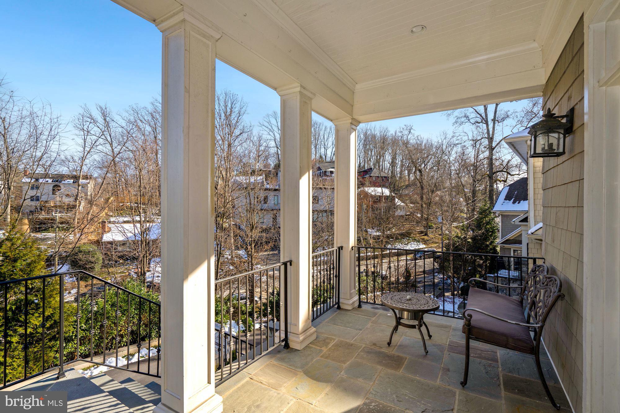 LEE HEIGHTS - Residential