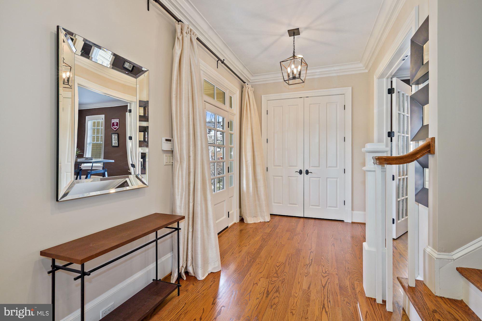 LEE HEIGHTS - Residential