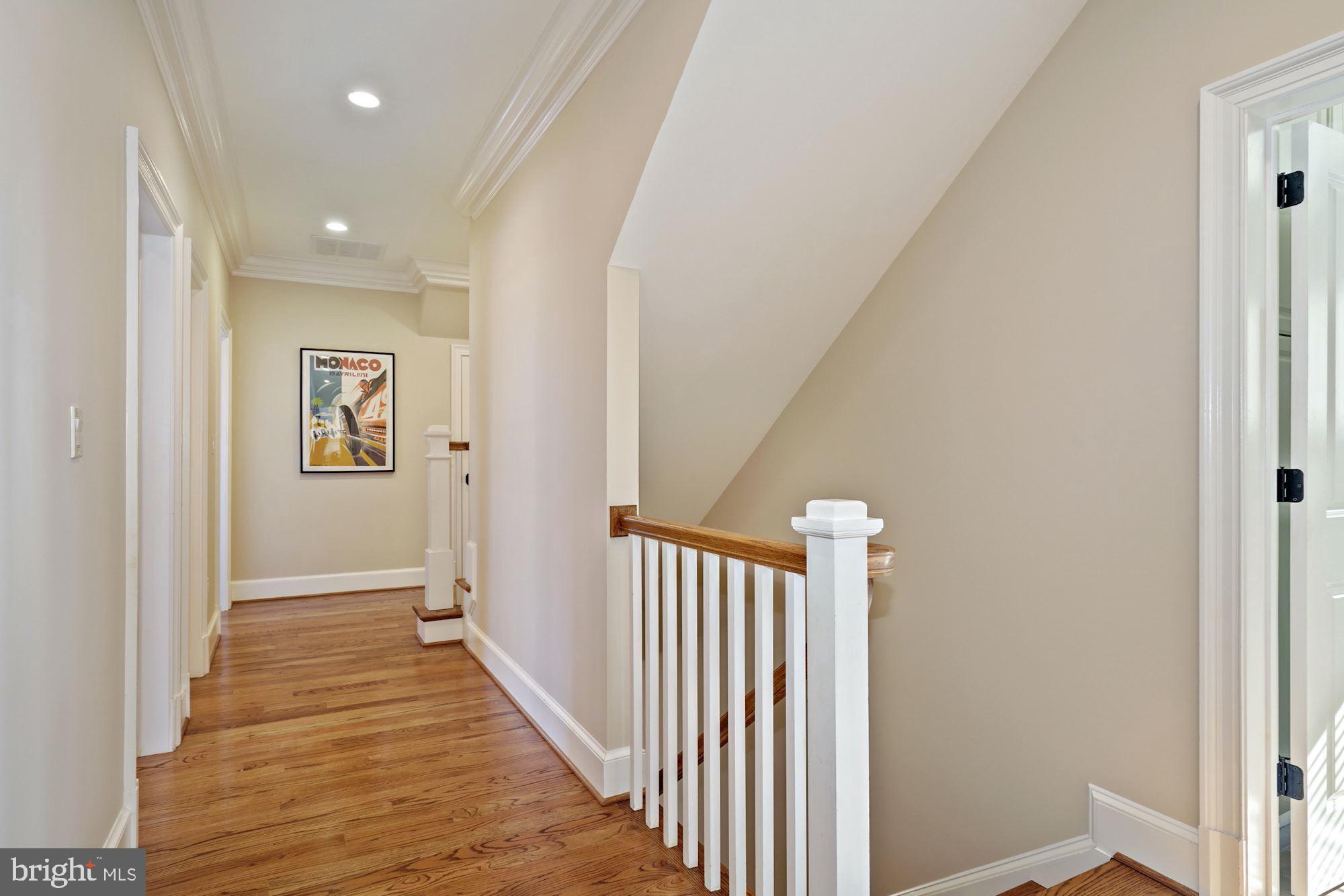 LEE HEIGHTS - Residential