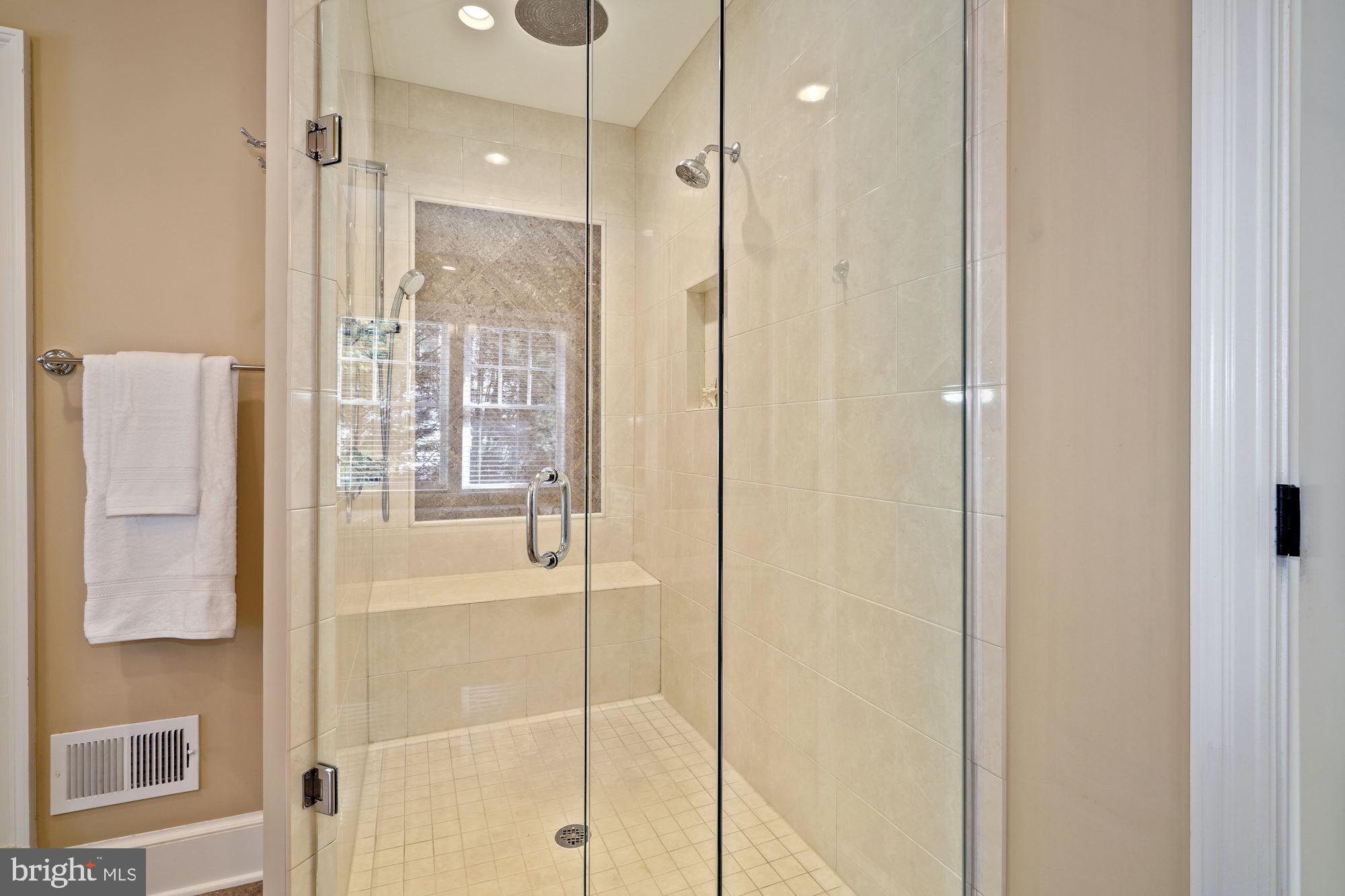 LEE HEIGHTS - Residential