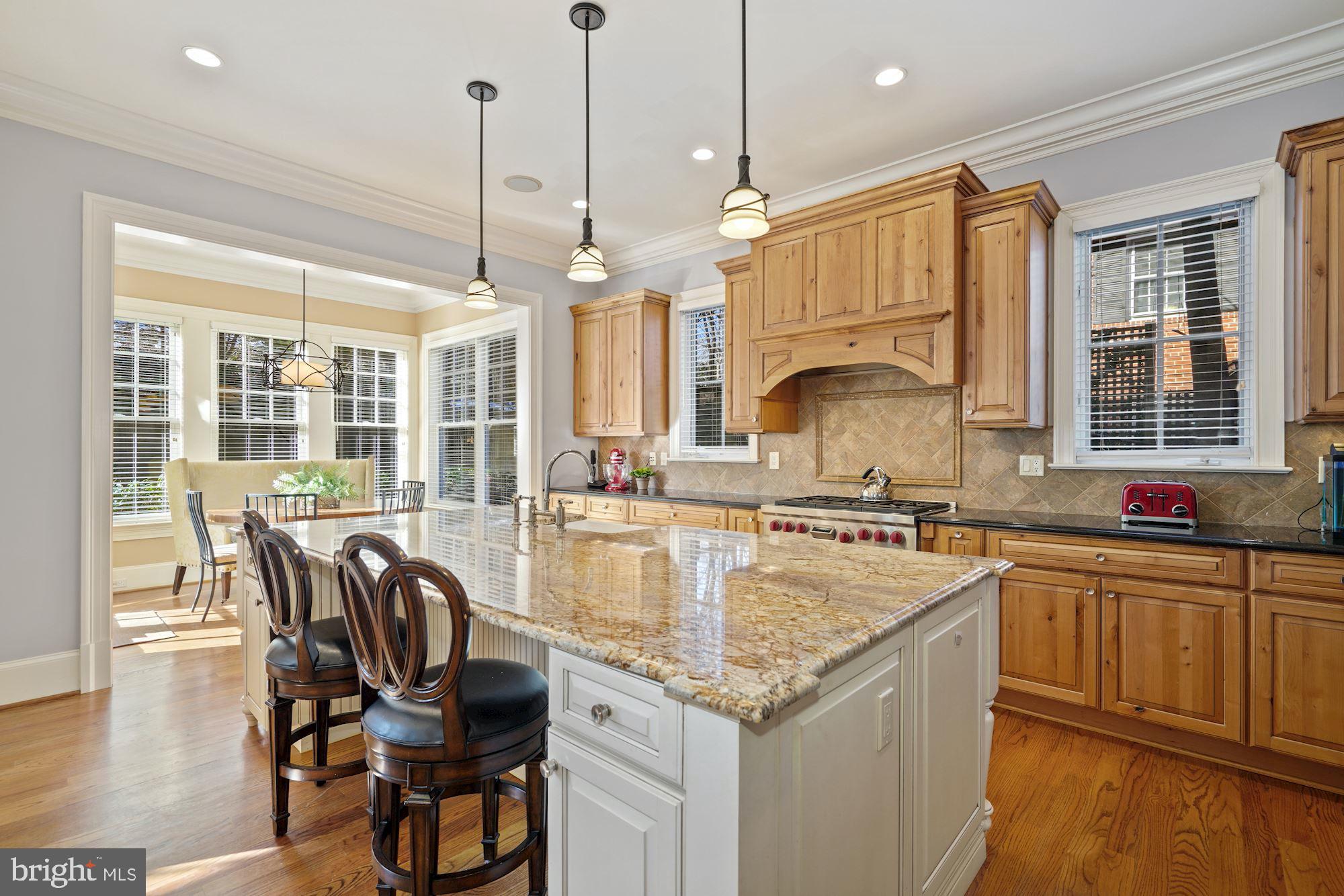 LEE HEIGHTS - Residential