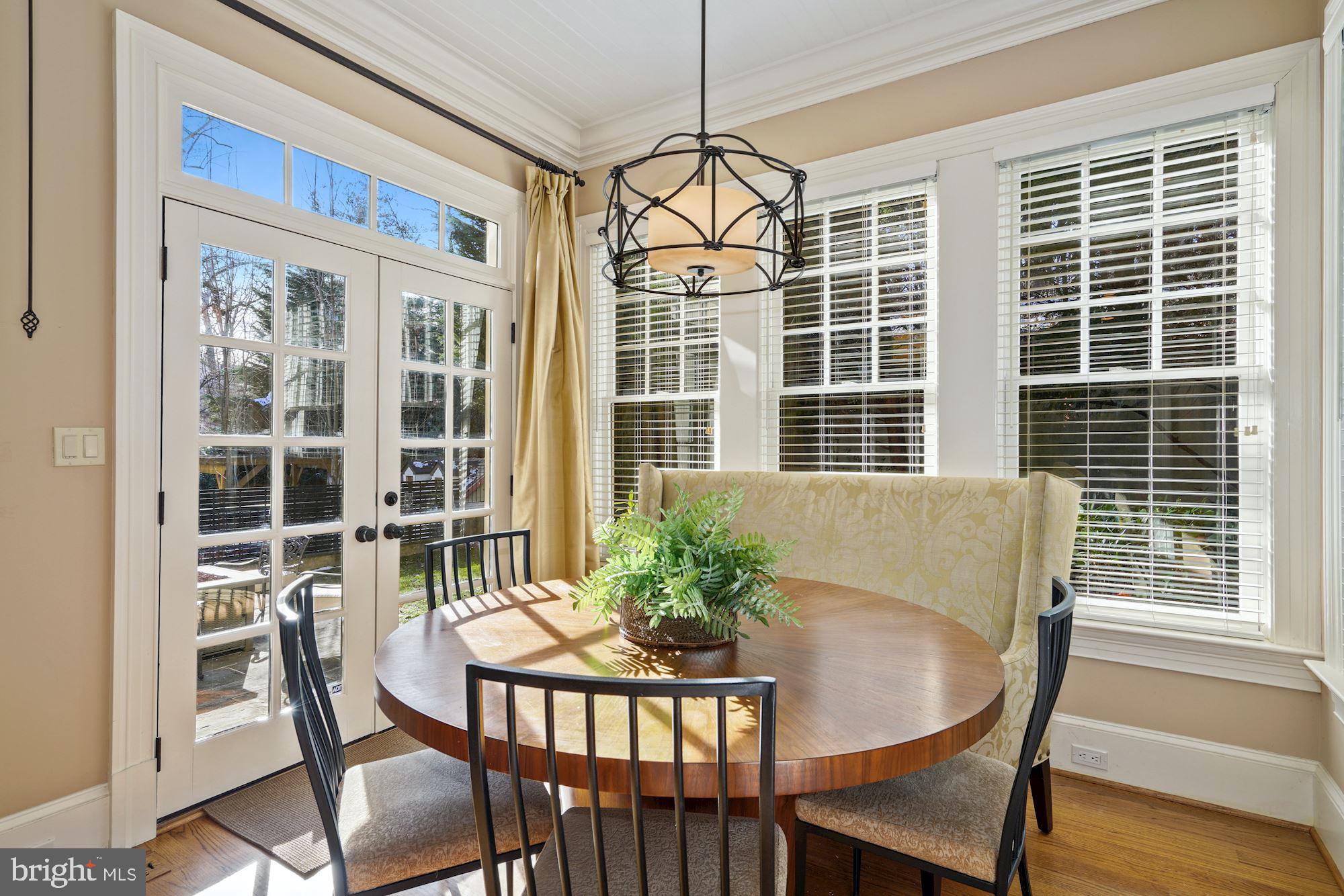 LEE HEIGHTS - Residential